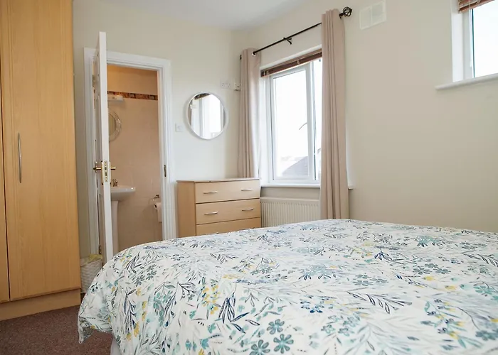 Spacious 4 Bedroom & 4 Bathrooms 度假居