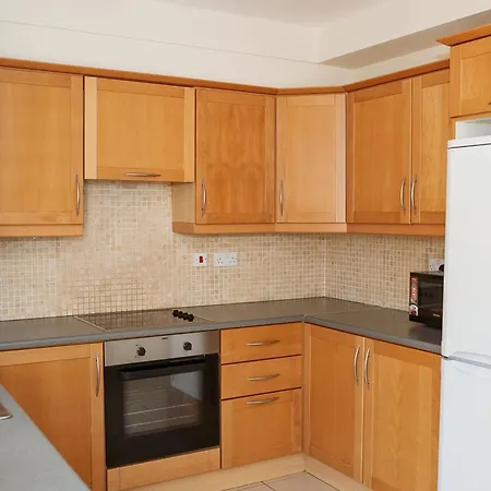 Spacious 4 Bedroom & 4 Bathrooms 度假居 *